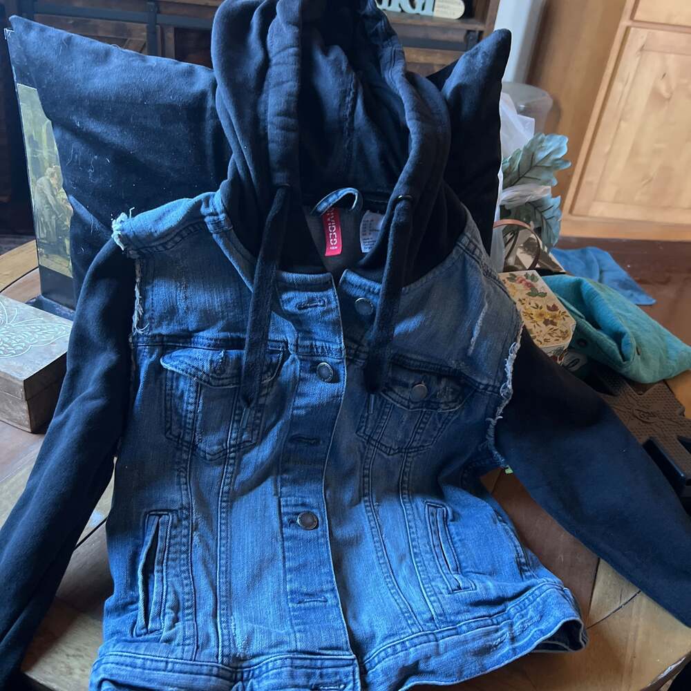 Divided child size 6
